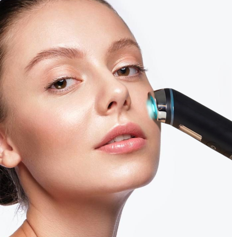 DERMA AGEBOOSTER | REJUVENATE YOUR SKIN WITH THE AGE BOOSTER